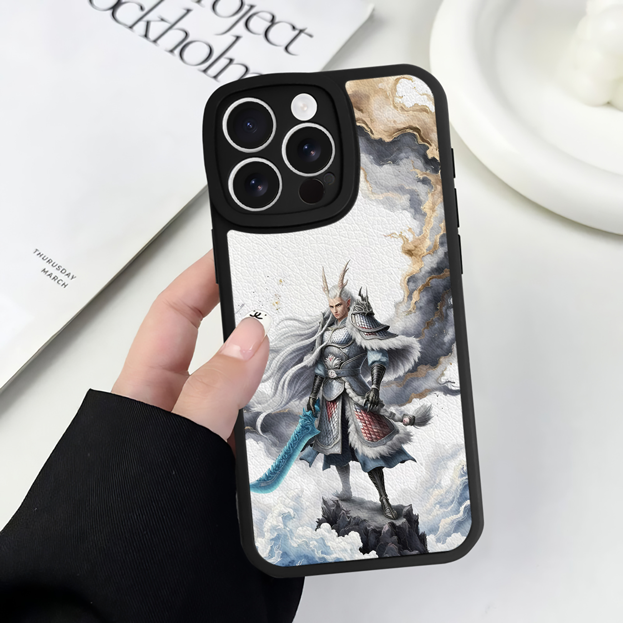 （画像用） Ne Zha 2 ナタ 魔童の大暴れ 【iPhone 16シリーズ対応】シリコンスマホケース（レザー調） 材質：シリコン